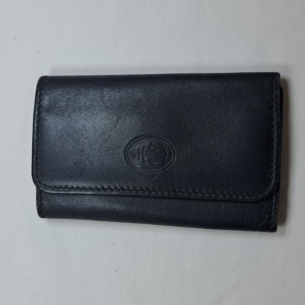 Mark cross keys holder